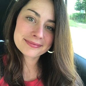 Meet your Posher, Stephanie